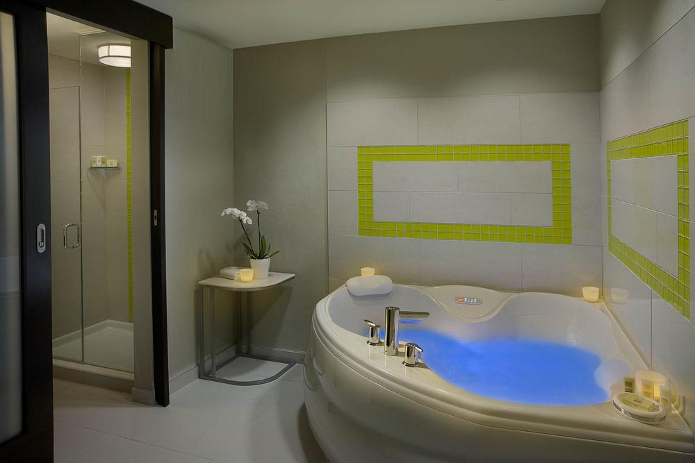 Springhill Suites By Marriott Toronto Vaughan Extérieur photo