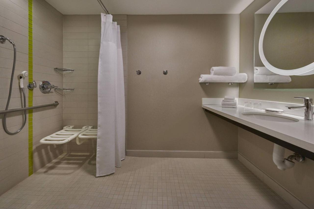 Springhill Suites By Marriott Toronto Vaughan Extérieur photo